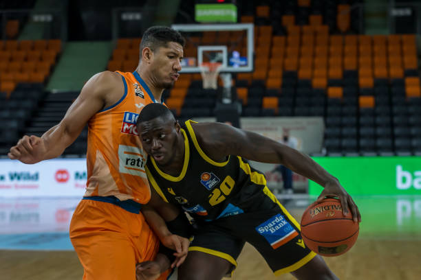 展示了坚持 展示了坚持